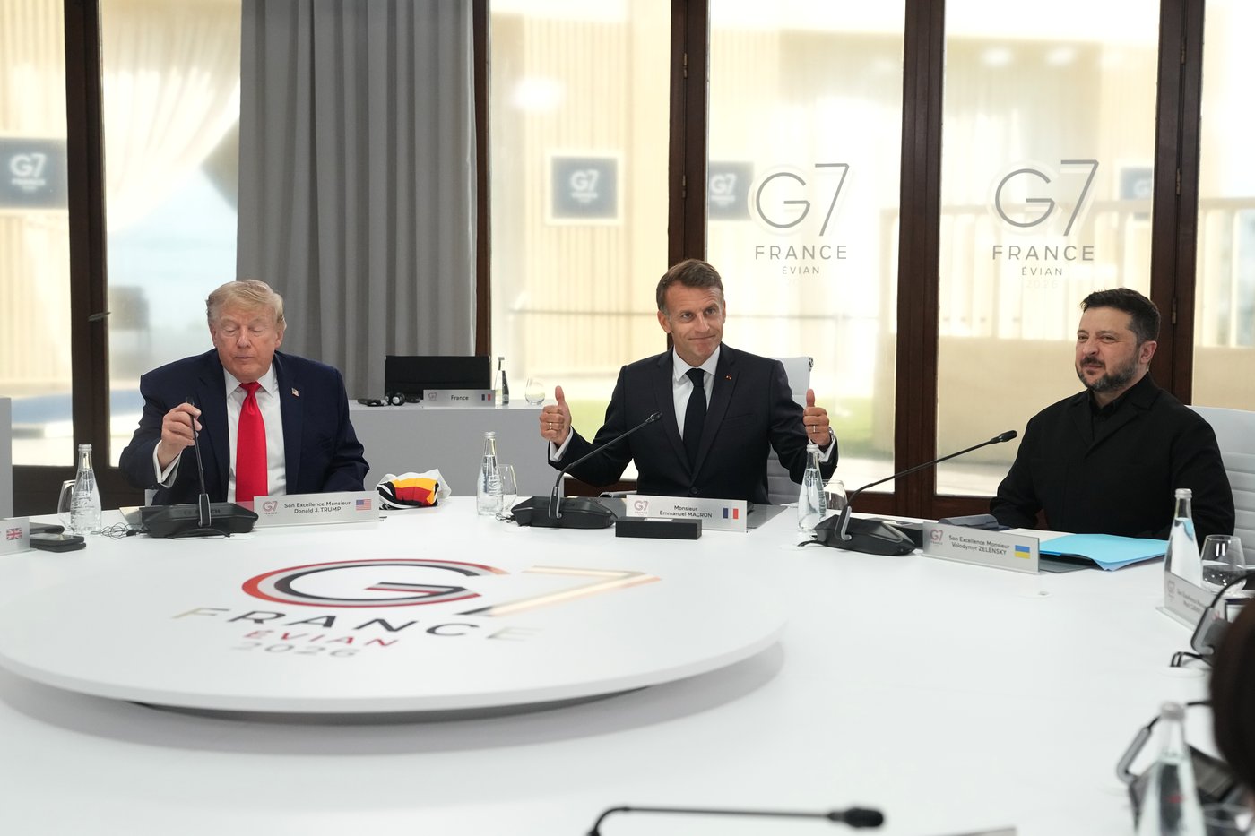 Macron's diplomatic efforts bring Trump closer to European views | iNFOnews.ca
