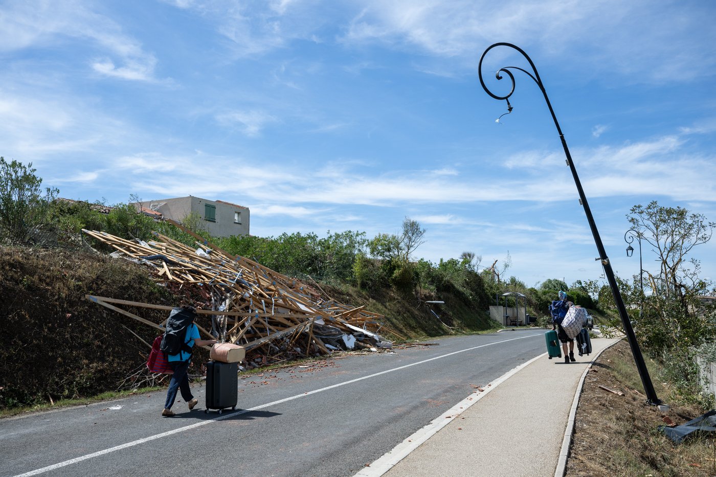 A tornado tears through a village in southern France, wrecking 300 homes | iNFOnews.ca