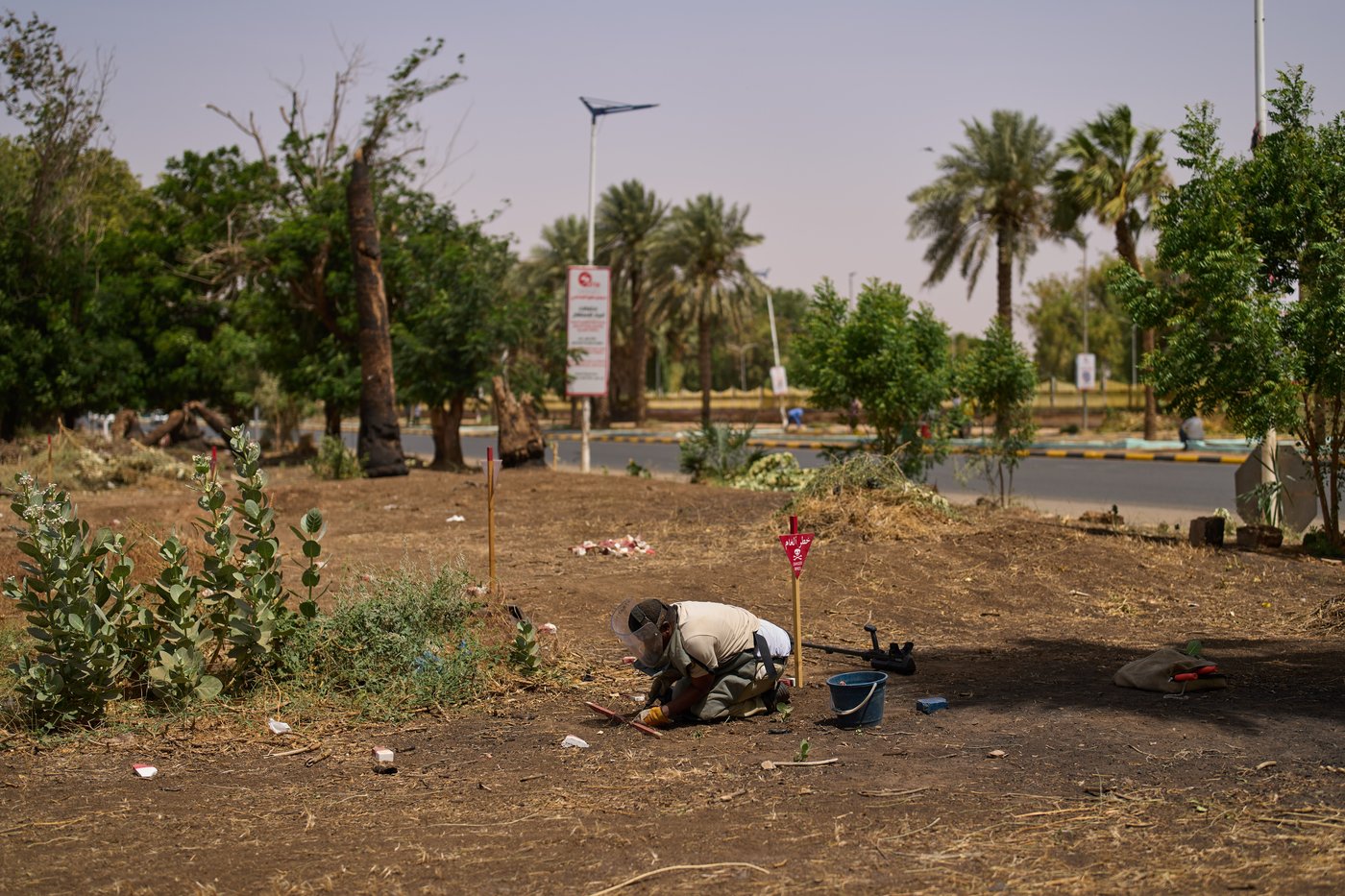 Sudan's war leaves Khartoum with unexploded mines and other weapons | iNFOnews.ca