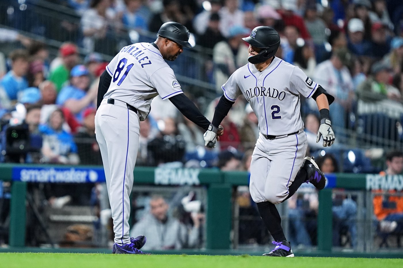 Troy Johnston has go-ahead hit in 11th as Rockies beat Phillies 9-7 | iNFOnews.ca