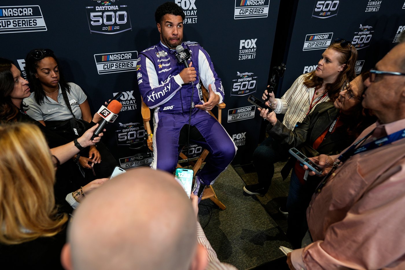 Brad Keselowski's broken leg was so painful that he thought a hacksaw would feel better | iNFOnews.ca Brad Keselowski's broken leg was so painful that he thought a hacksaw would feel better | iNFOnews.ca