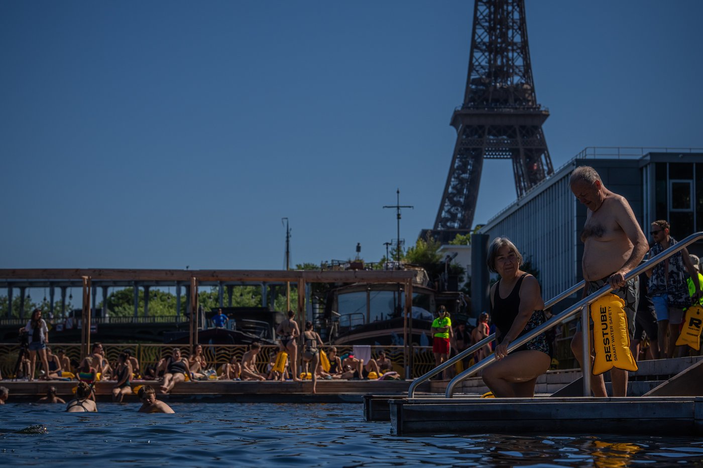 Paris summer ritual returns with 3 supervised Seine swimming spots | iNFOnews.ca