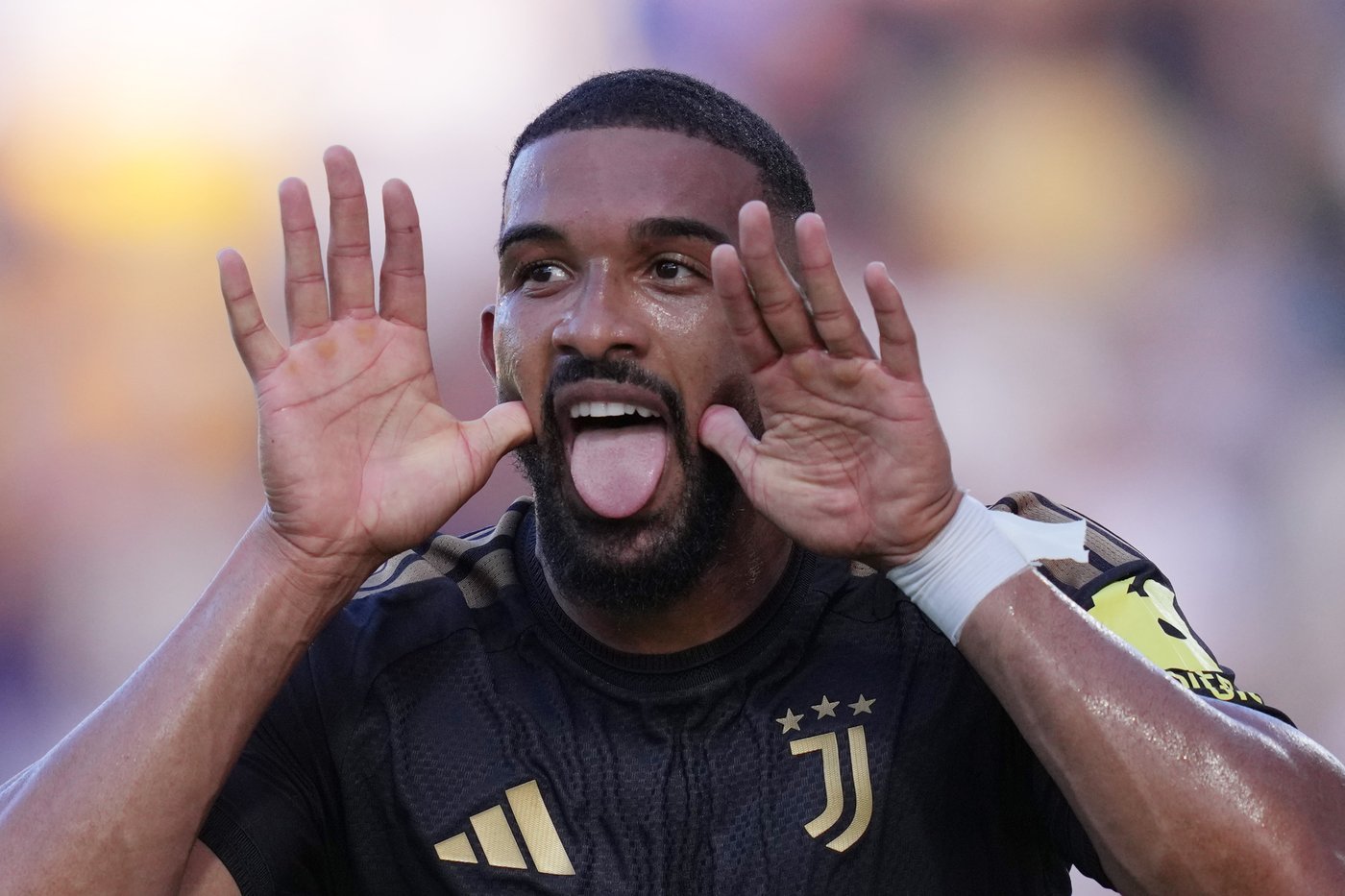 Torres scores twice in debut for PSG, Barcelona wins big and Salah scores | iNFOnews.ca Torres scores twice in debut for PSG, Barcelona wins big and Salah scores | iNFOnews.ca