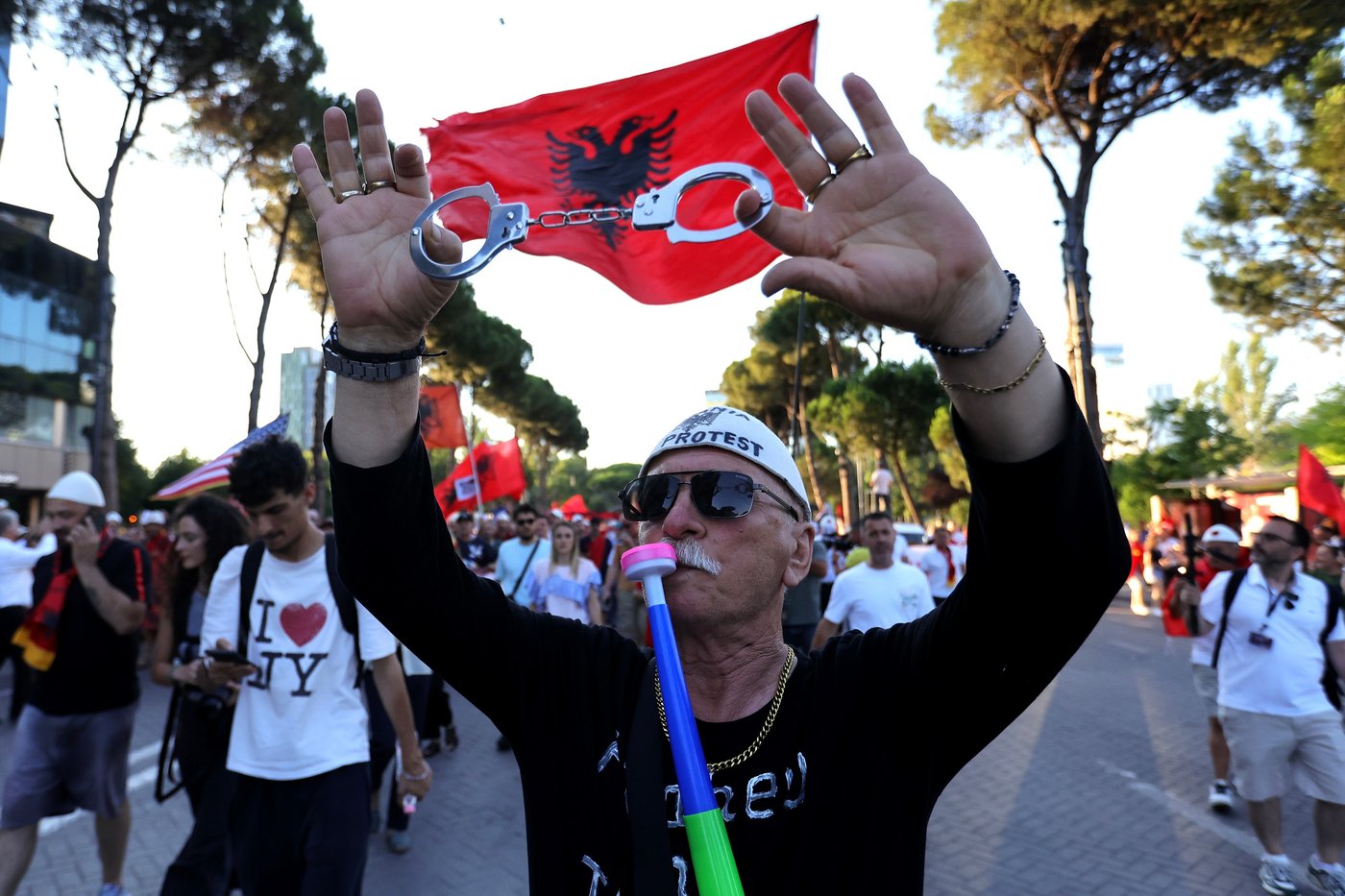Albanians take to the streets in protest for the 35th night in a row | iNFOnews.ca Albanians take to the streets in protest for the 35th night in a row | iNFOnews.ca