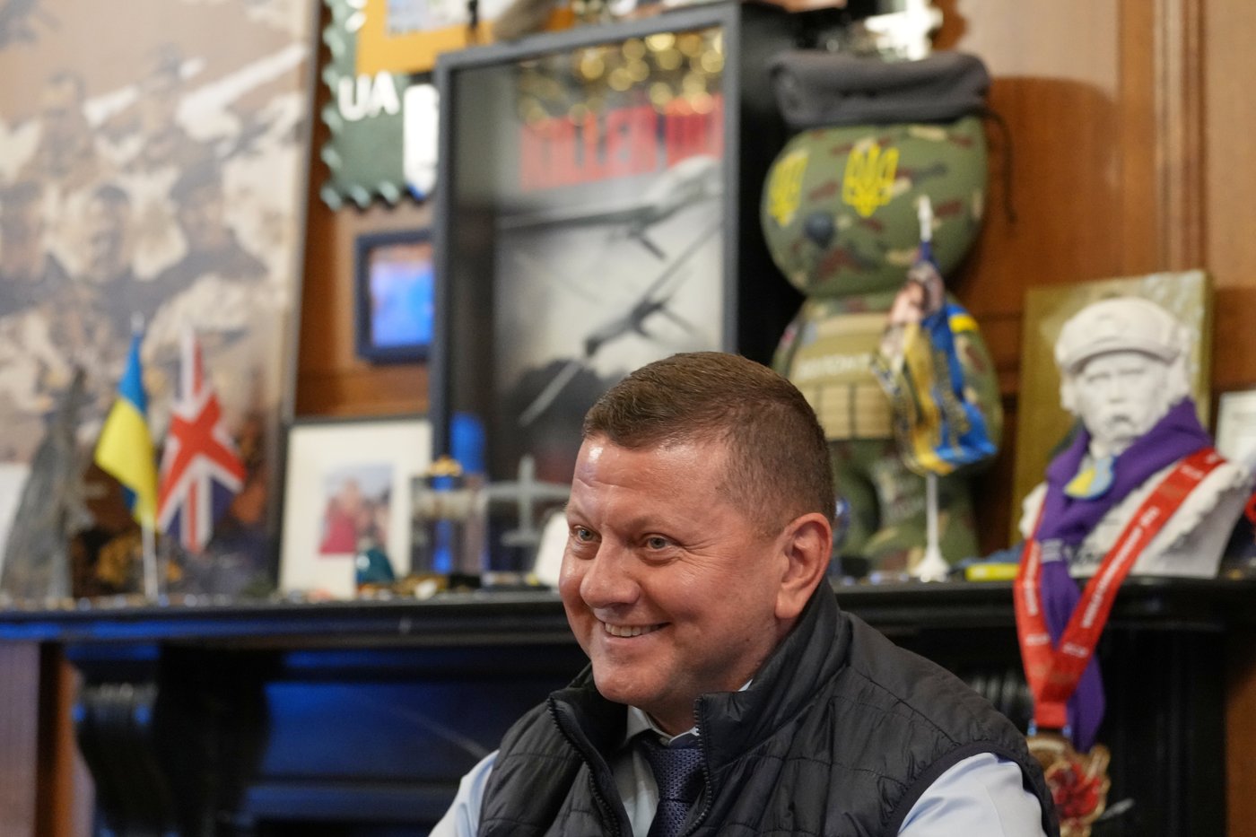 Former army chief seen as Zelenskyy's top rival reveals to AP a rift between them | iNFOnews.ca