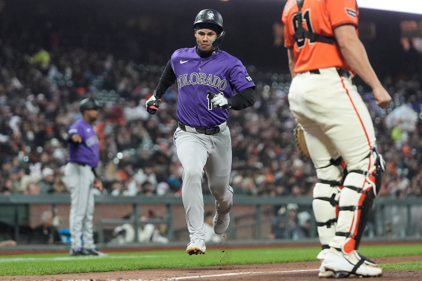 Karros' 2-run single in the ninth helps Rockies rally past Giants 4-3 | iNFOnews.ca