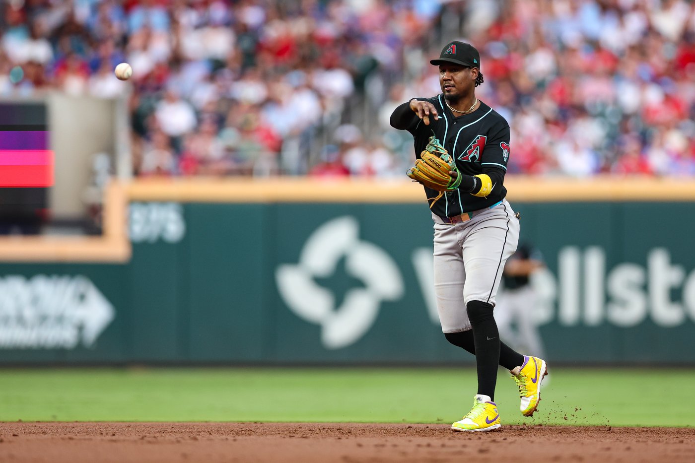 Pfaadt throws 7 innings in the Diamondbacks' 2-0 victory over the Braves | iNFOnews.ca
