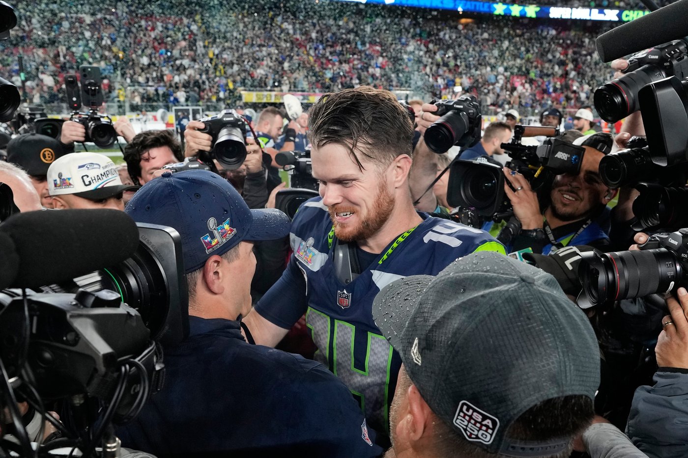 Highlights from Super Bowl 60 in photos | iNFOnews.ca