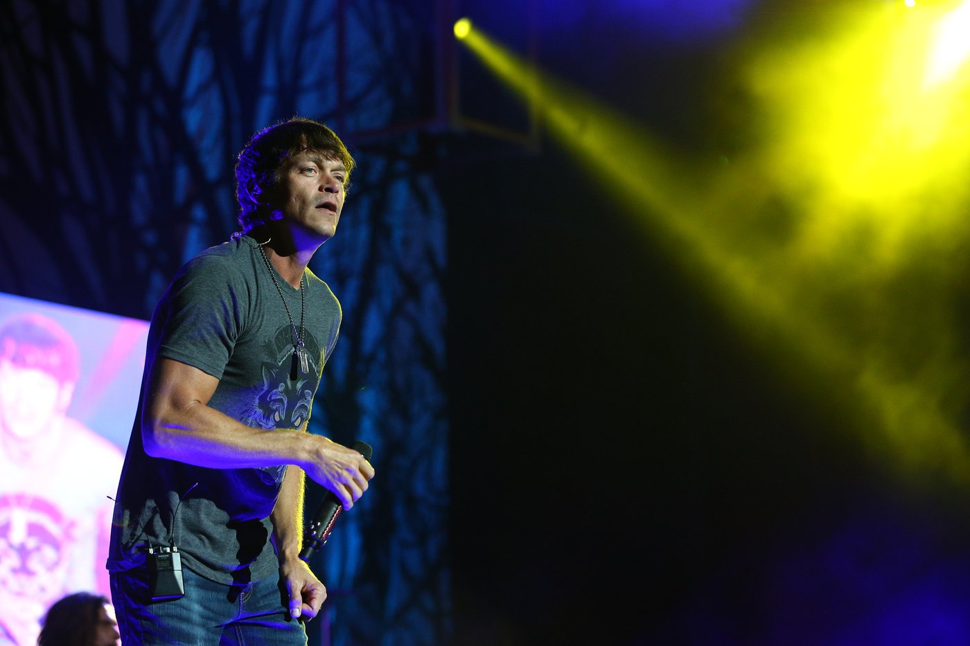 Brad Arnold, lead singer of Grammy-nominated rock band 3 Doors Down, dies at 47 | iNFOnews.ca