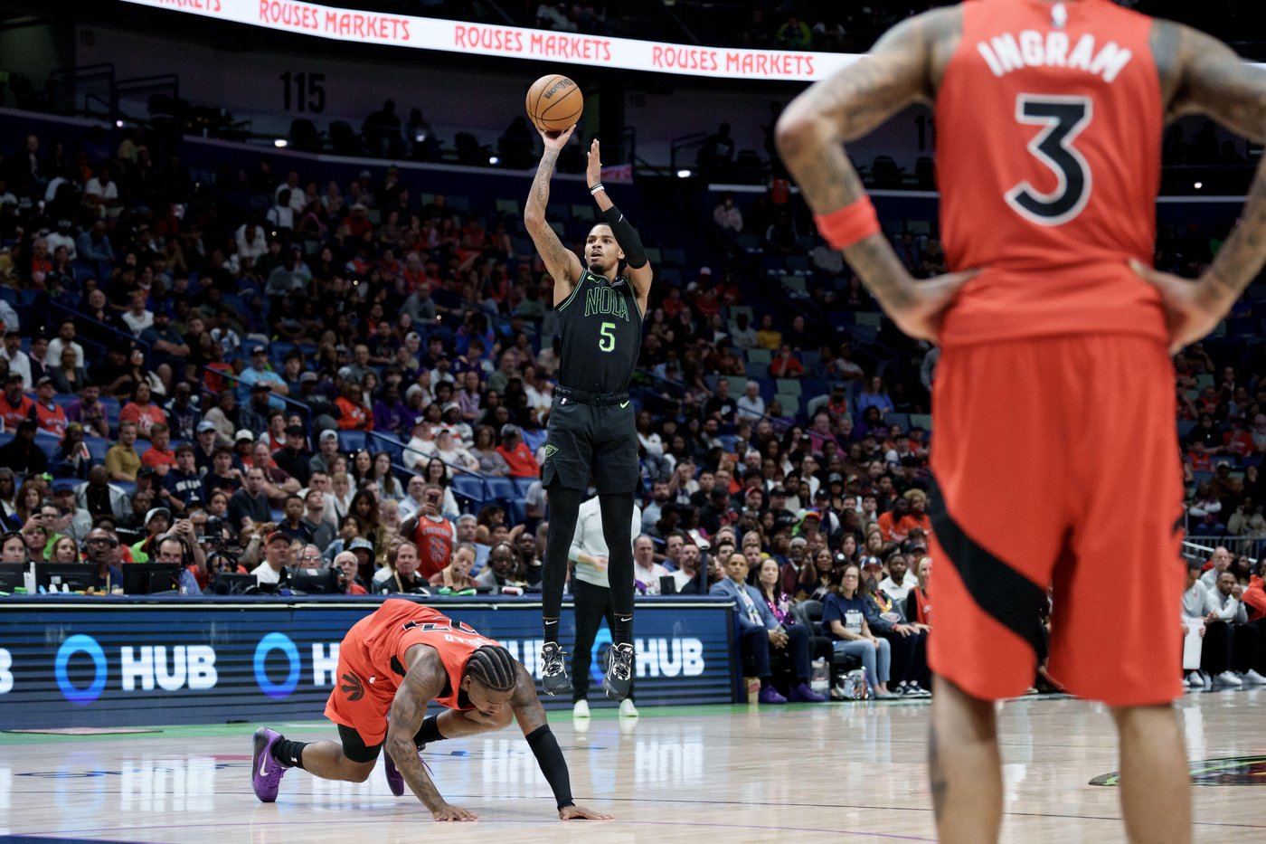 Raptors say they will stand up for each other after Murray stands over Shead | iNFOnews.ca Raptors say they will stand up for each other after Murray stands over Shead | iNFOnews.ca