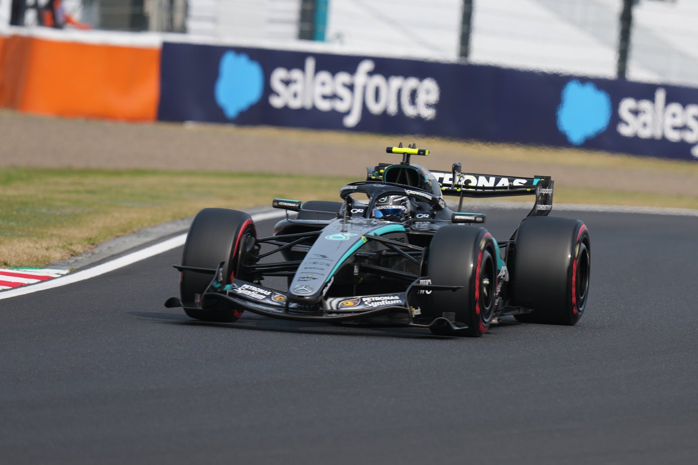 Formula 1: Antonelli and Russell 1-2 in qualifying for the Japanese Grand Prix | iNFOnews.ca