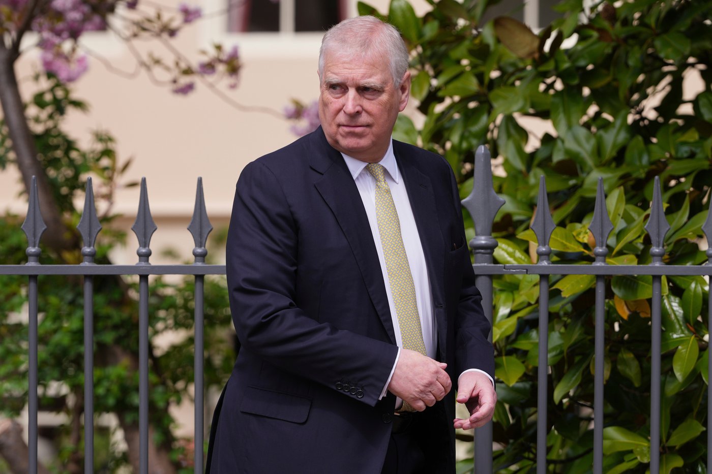 Police search former Prince Andrew's home a day after his arrest | iNFOnews.ca
