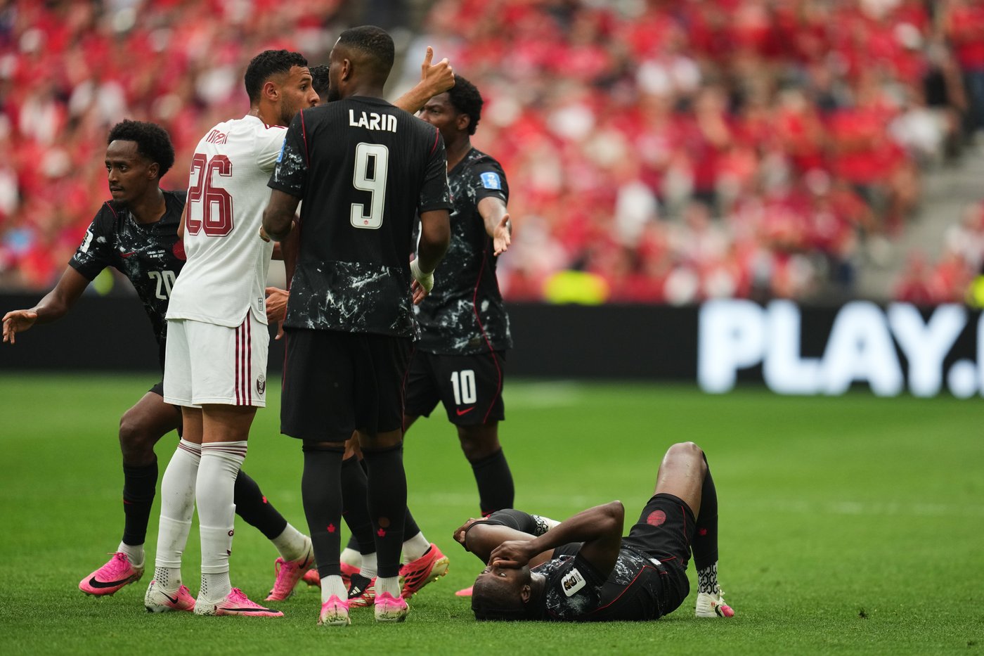 Canada's Ismaël Koné has surgery for 2 broken bones in leg from World Cup match against Qatar | iNFOnews.ca