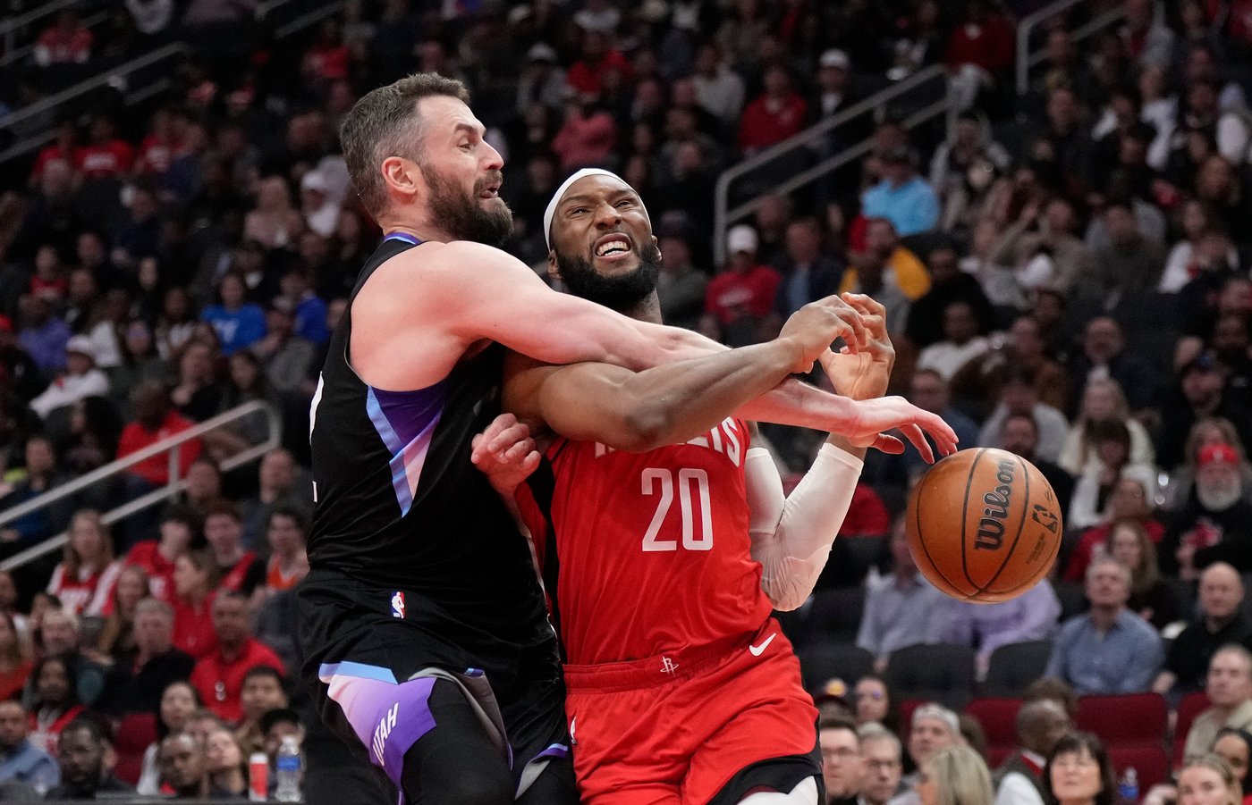 Smith scores 31 points and Thompson adds 20 as Rockets beat the Jazz 125-105 | iNFOnews.ca