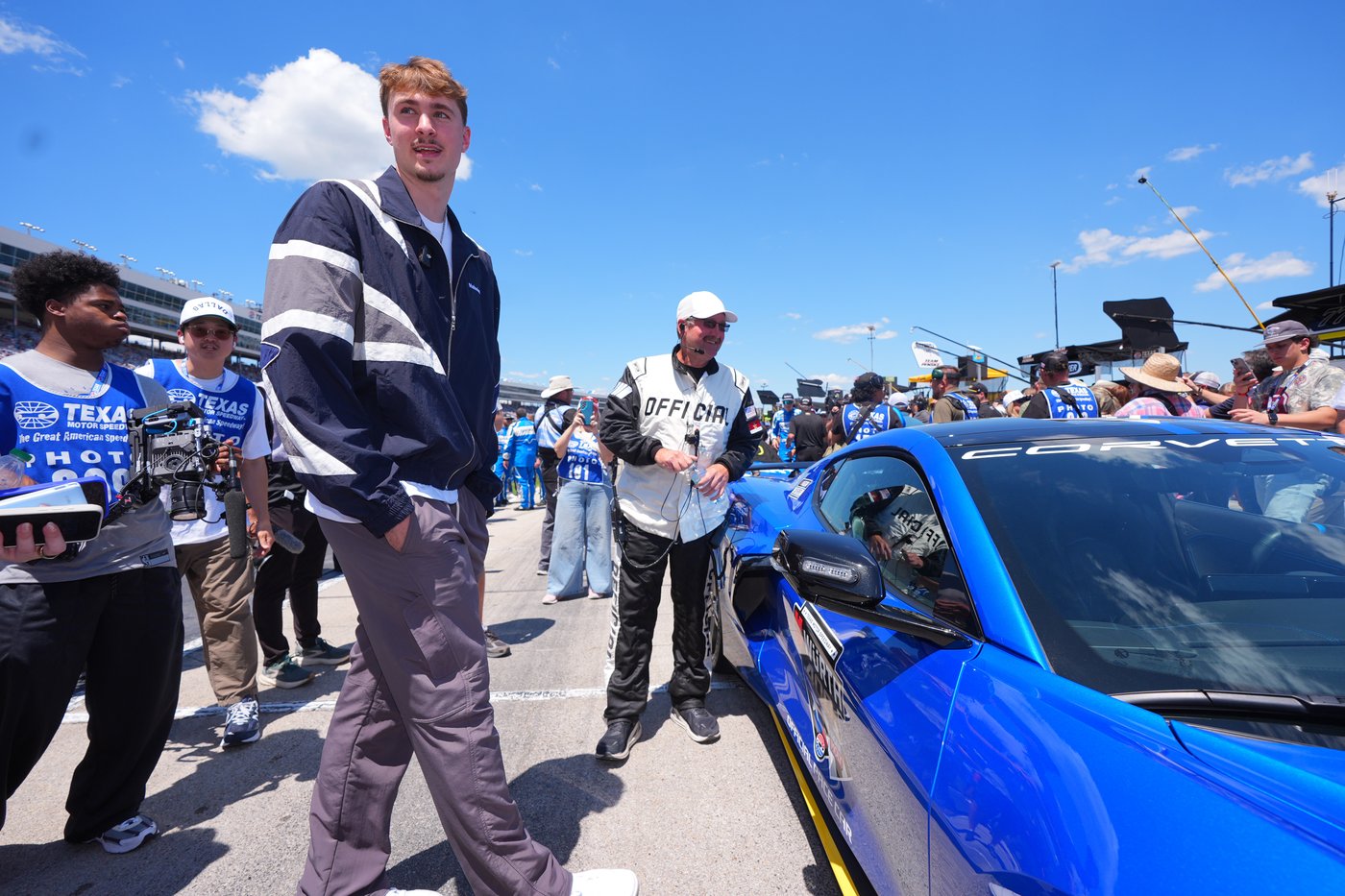 NBA top rookie Cooper Flagg gets a ride from NASCAR rookie Connor Zilisch | iNFOnews.ca