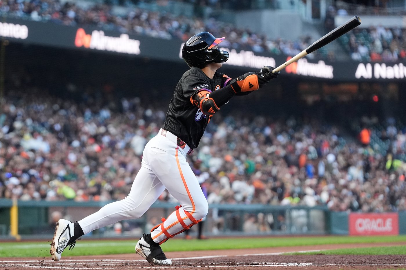 Robbie Ray limits Athletics to an unearned run and 2 hits in 8 innings as Giants win 3-1 | iNFOnews.ca Robbie Ray limits Athletics to an unearned run and 2 hits in 8 innings as Giants win 3-1 | iNFOnews.ca
