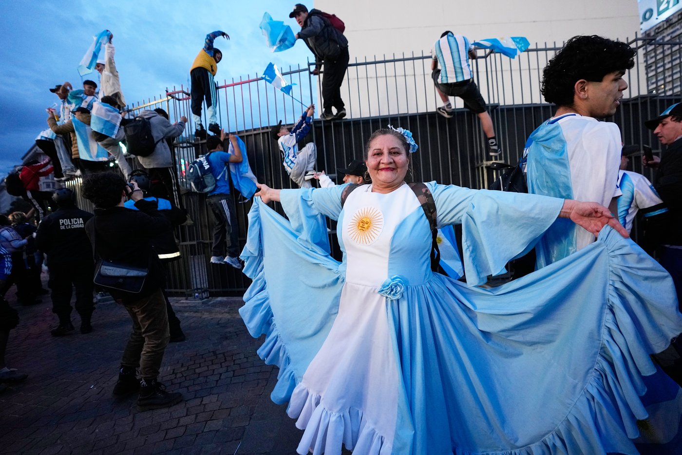 Argentines and Spaniards face divided loyalties ahead of Spain-Argentina World Cup final | iNFOnews.ca Argentines and Spaniards face divided loyalties ahead of Spain-Argentina World Cup final | iNFOnews.ca