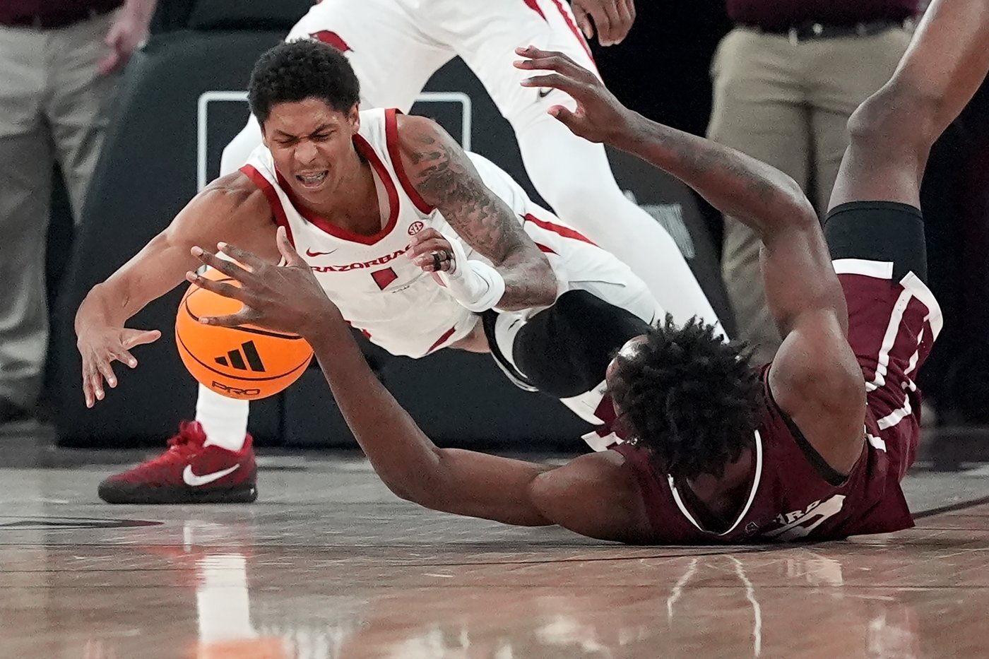 No. 21 Arkansas cruises past Mississippi State, 88-68, behind Acuff's 24 points | iNFOnews.ca