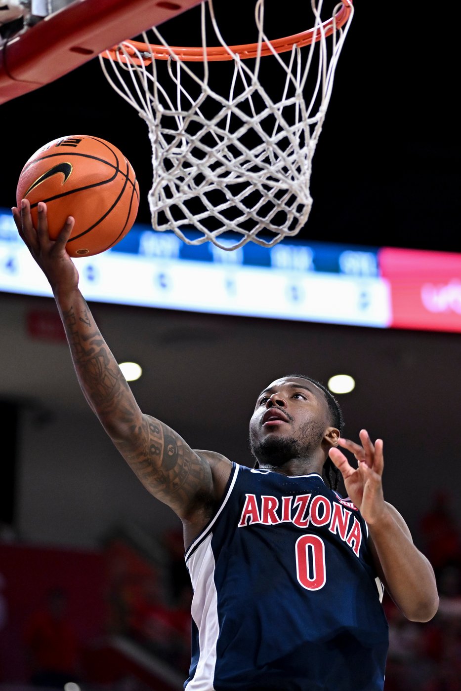No. 4 Arizona steadies the ship with a gritty 73-66 win at No. 2 Houston | iNFOnews.ca