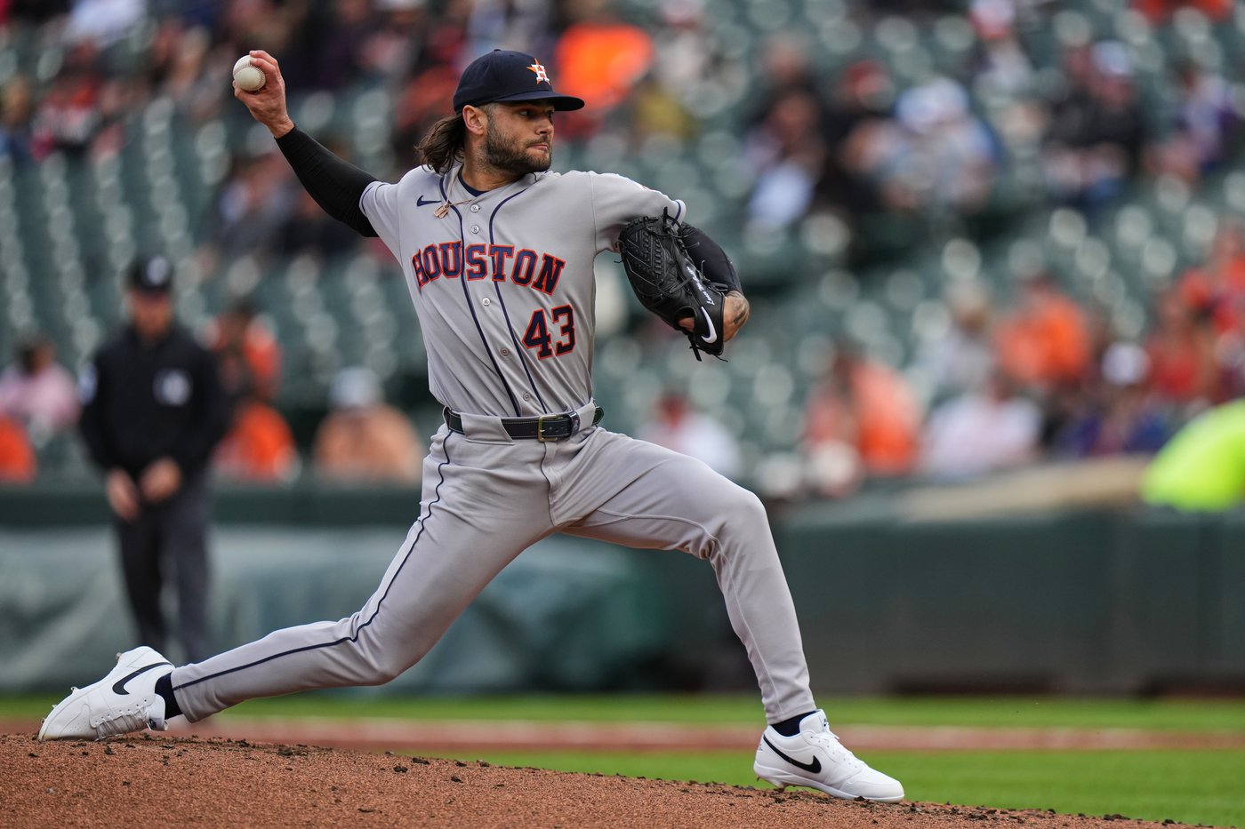 Yordan Alvarez and Cam Smith power the Astros past the Orioles 11-5 for a doubleheader split | iNFOnews.ca