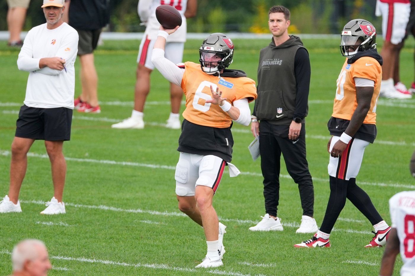 Buccaneers-Jets joint practice turns chippy, with a few fights and a helmet thrown | iNFOnews.ca