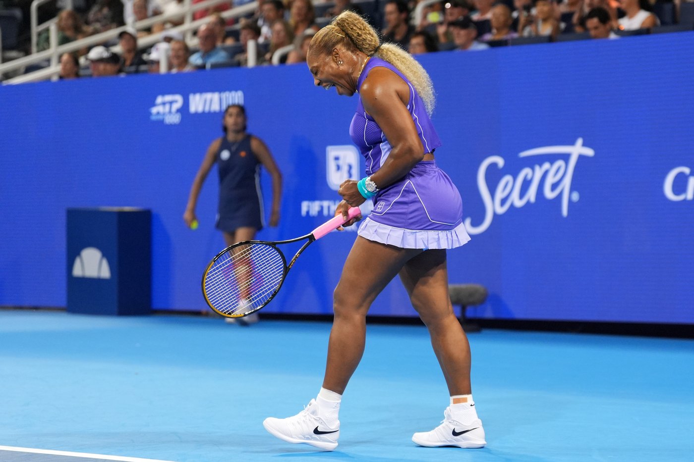 Serena and Venus Williams return to doubles and lose close match in Cincinnati | iNFOnews.ca
