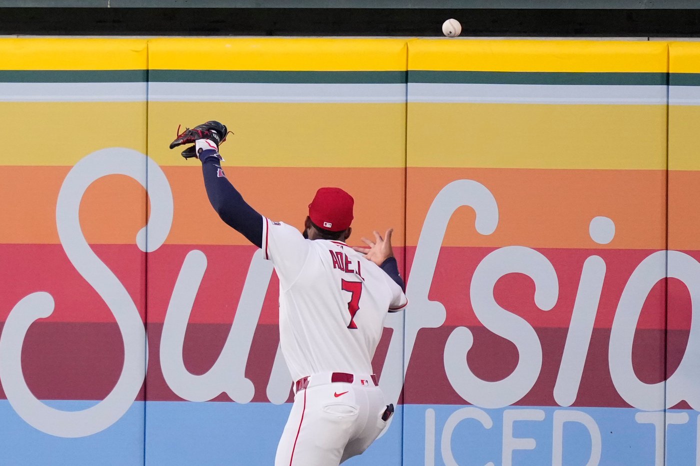 Meckler, Madrigal each have 4 hits in the Angels' 11-4 win over the Rockies | iNFOnews.ca