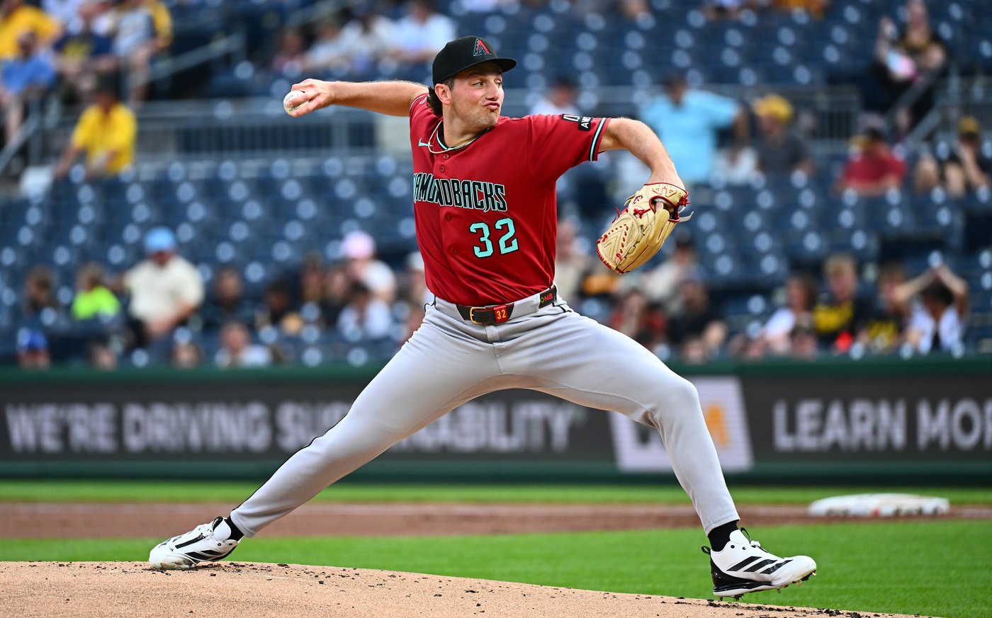 James McCann's 12th-inning single gives Diamondbacks 8-7 win over Pirates after blowing six-run lead | iNFOnews.ca