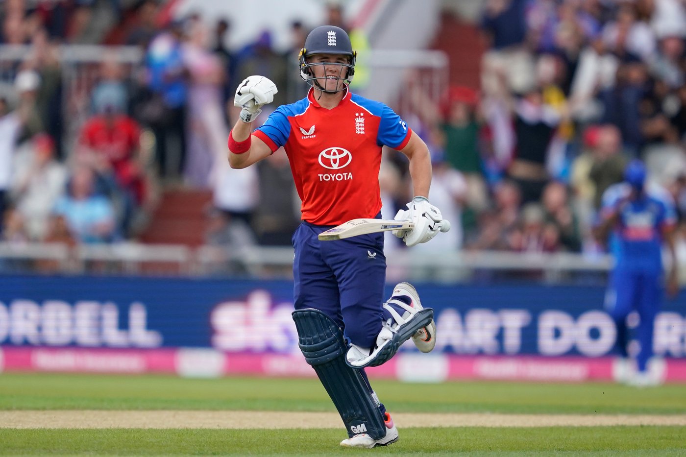England beats India in 2nd T20 despite debut by 15-year-old Sooryavanshi | iNFOnews.ca England beats India in 2nd T20 despite debut by 15-year-old Sooryavanshi | iNFOnews.ca