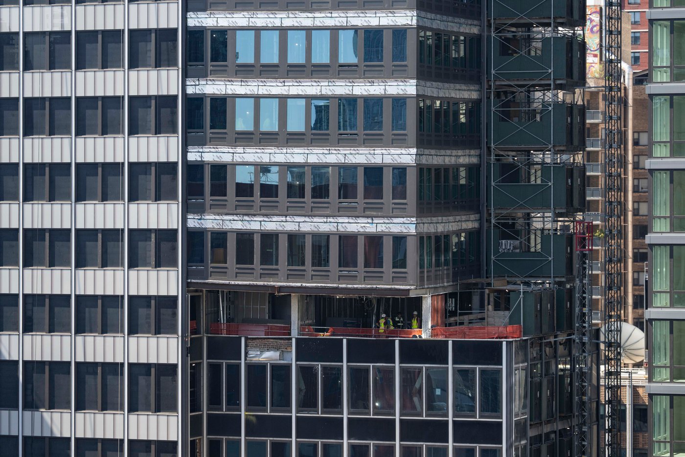 Life returns to streets around damaged NYC high-rise. Here is what comes next | iNhome