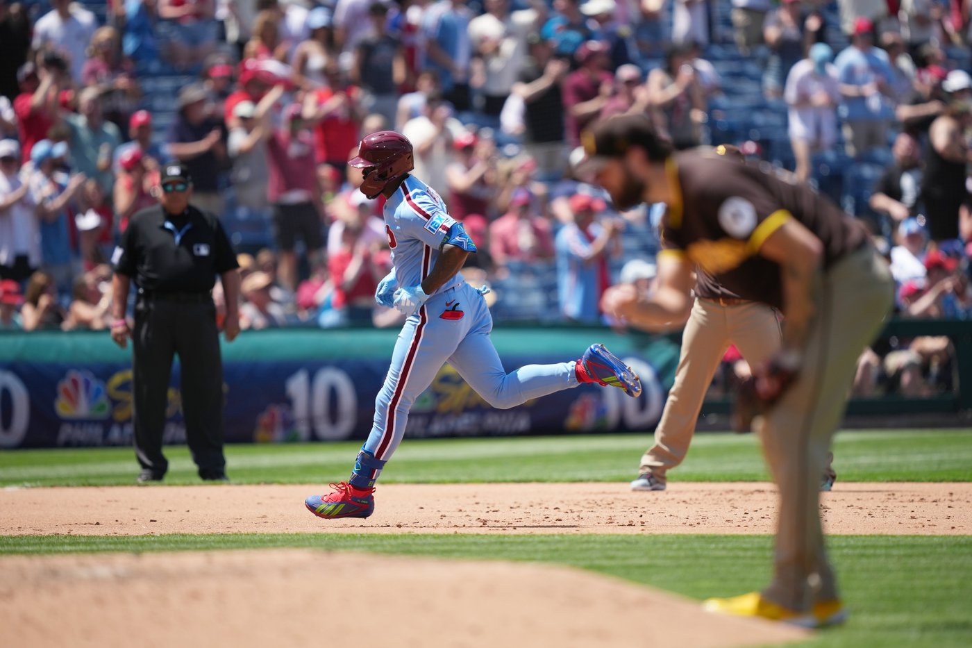 García homers, Wheeler sharp as Phillies beat Padres 6-4 for season sweep | iNFOnews.ca