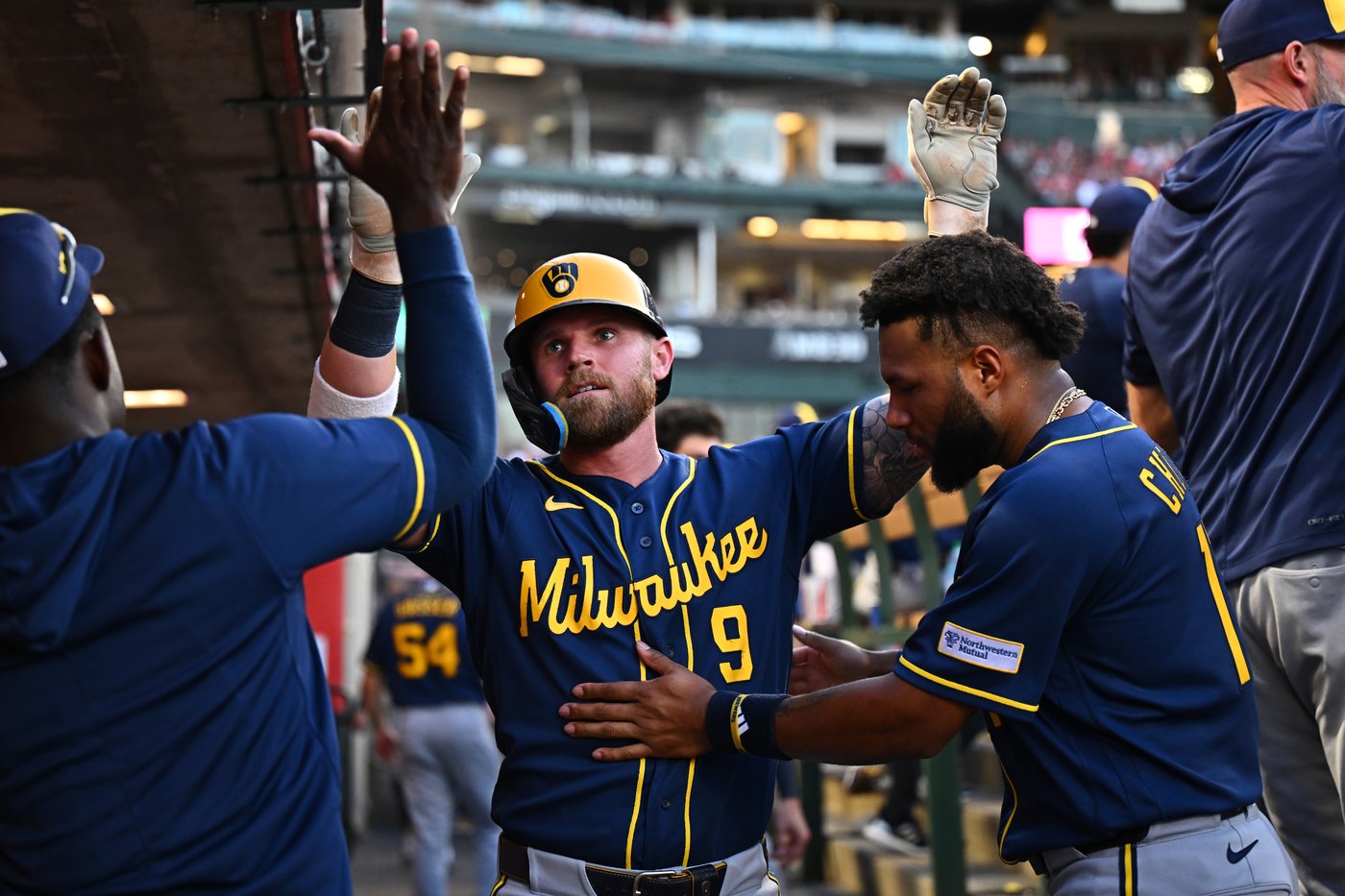 Brewers beat Angels 3-1 to move past Dodgers for MLB lead | iNFOnews.ca Brewers beat Angels 3-1 to move past Dodgers for MLB lead | iNFOnews.ca