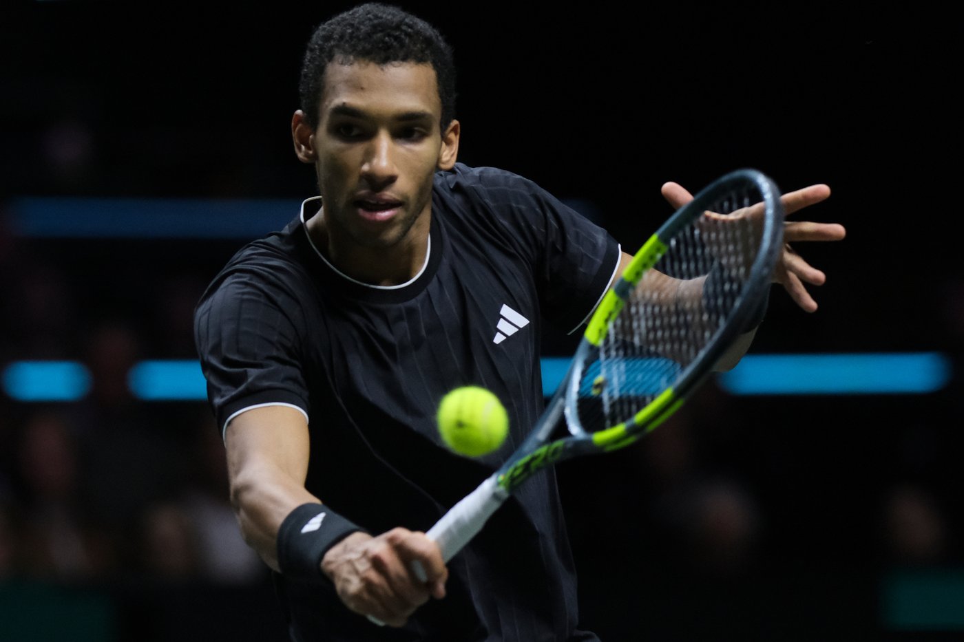Canada's Fernandez reaches Madrid Open quarterfinals, Auger-Aliassime loses | iNFOnews.ca