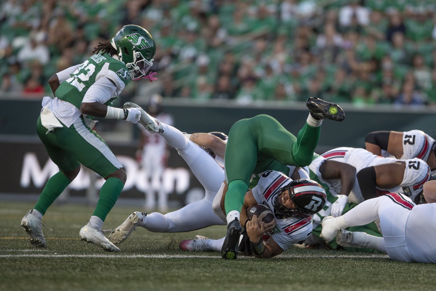 Roughriders roll Redblacks 42-20 as visitor's winless skid hits eight straight | iNFOnews.ca Roughriders roll Redblacks 42-20 as visitor's winless skid hits eight straight | iNFOnews.ca