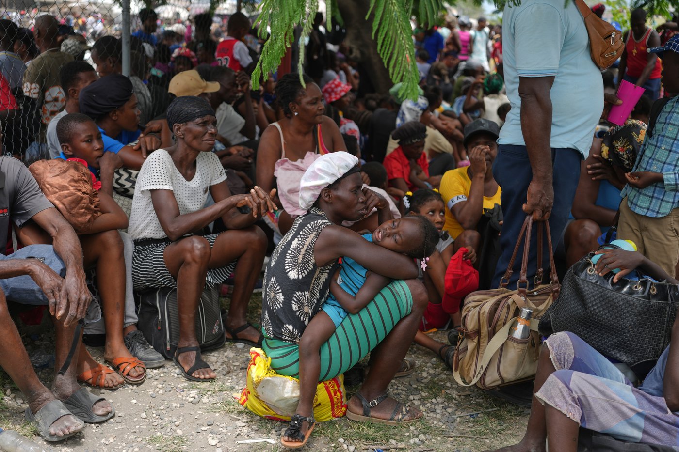 New gang violence in Haiti displaces hundreds of people | iNFOnews.ca