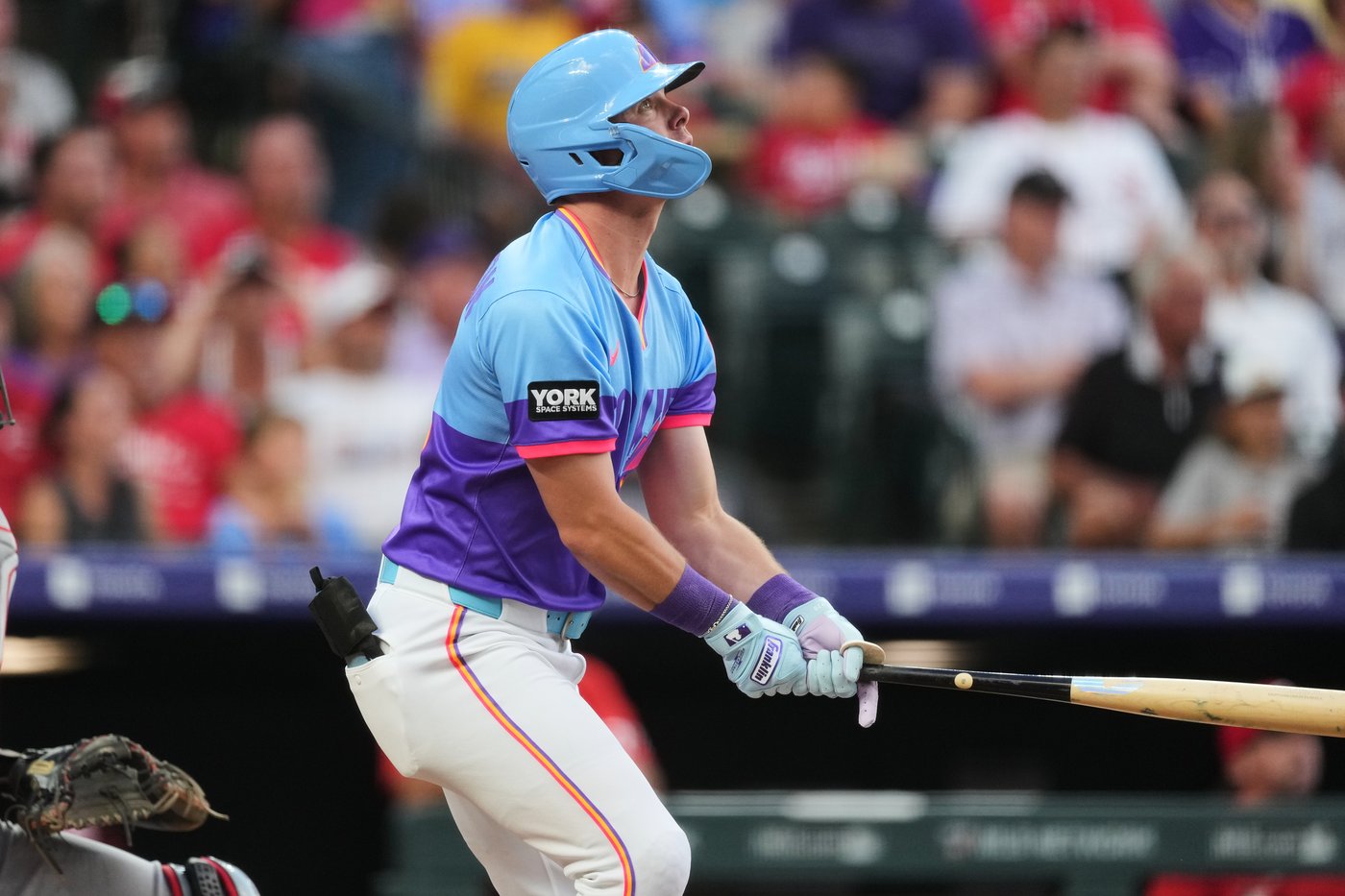 Spencer Steer’s inside-the-park homer sparks Reds’ 7-2 win over Rockies | iNFOnews.ca