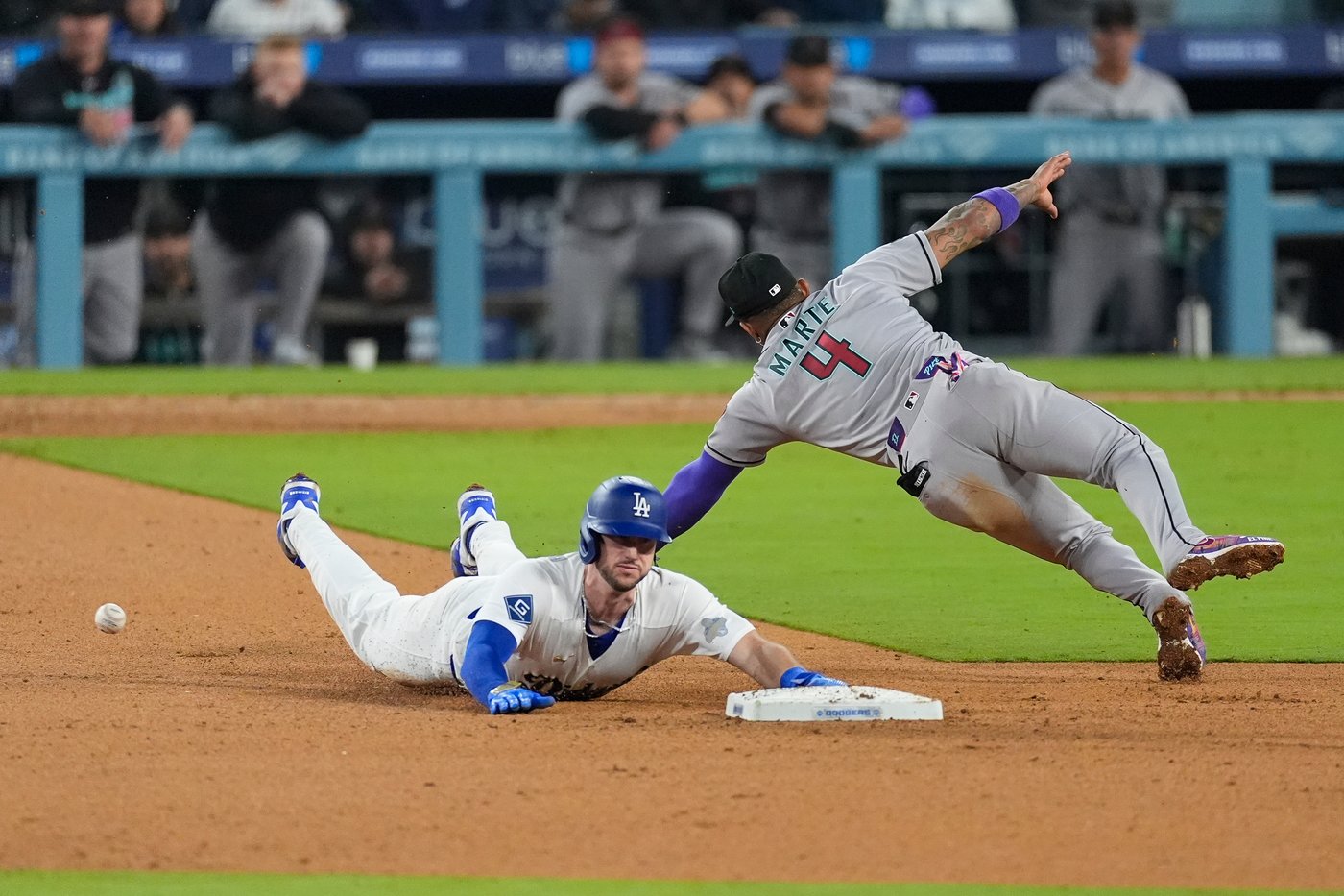 A trumpet, a debut save and an eighth-inning swing: Dodgers’ new faces make noise early | iNFOnews.ca