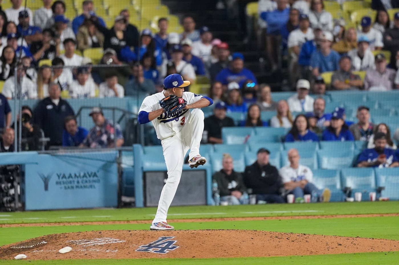 A trumpet, a debut save and an eighth-inning swing: Dodgers’ new faces make noise early | iNFOnews.ca