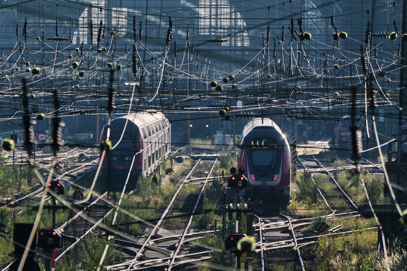 German railway says outage that halted all trains was caused by scheduled work | iNwheels