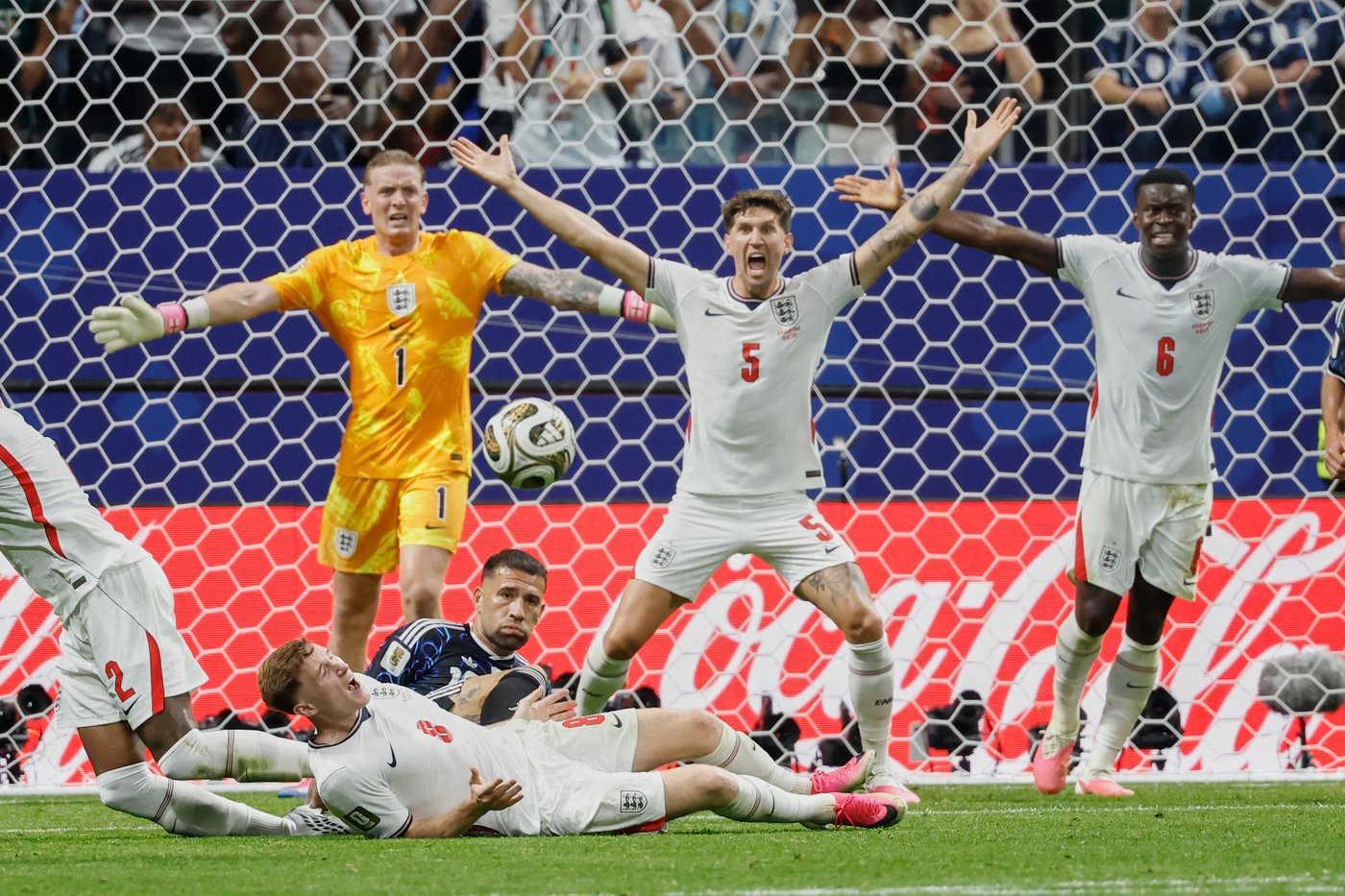 Messi and Argentina rally past England to reach the World Cup final, in photos | iNFOnews.ca