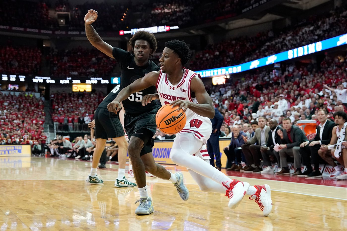 No. 24 Wisconsin moves back into Top 25 by displaying a knack for beating Big Ten's best teams | iNFOnews.ca