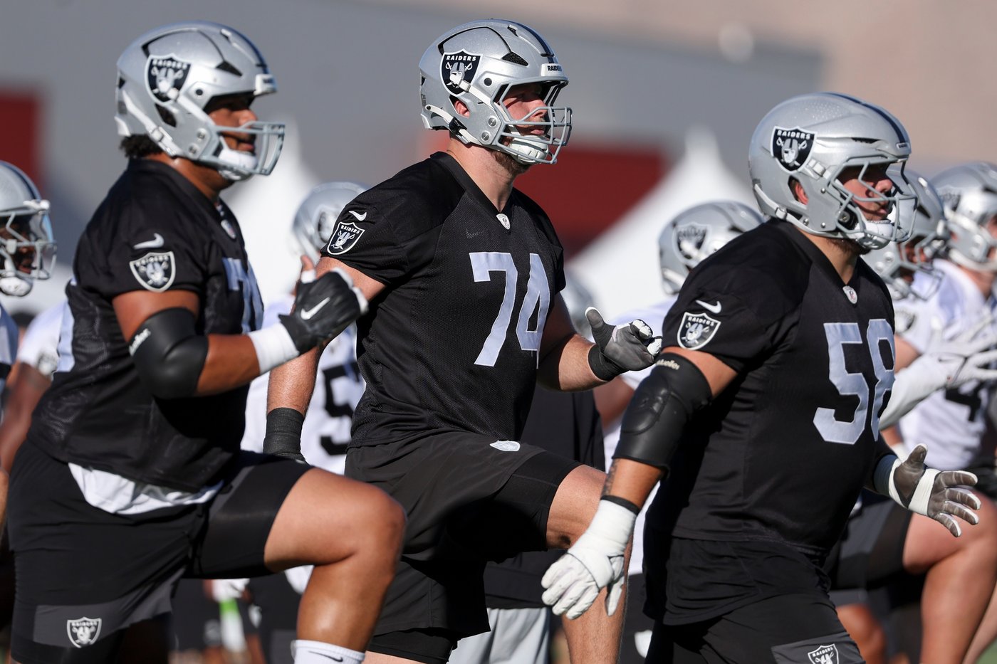 Raiders hope Linderbaum's addition and Miller's return to health boost ailing offensive line | iNFOnews.ca