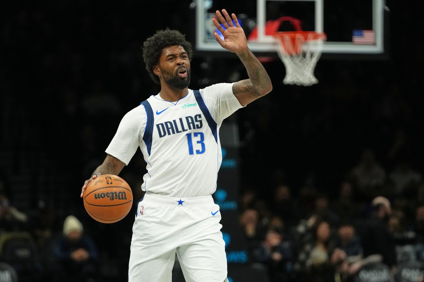 Mavericks beat the Nets 123-114 after both teams arrive on game day because of the blizzard | iNFOnews.ca Mavericks beat the Nets 123-114 after both teams arrive on game day because of the blizzard | iNFOnews.ca