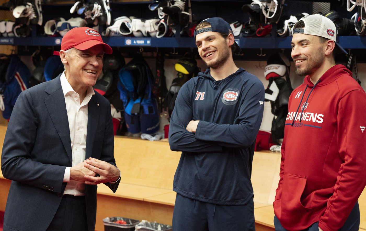 PM Mark Carney visits Canadiens' dressing room after win against Lightning | iNFOnews.ca