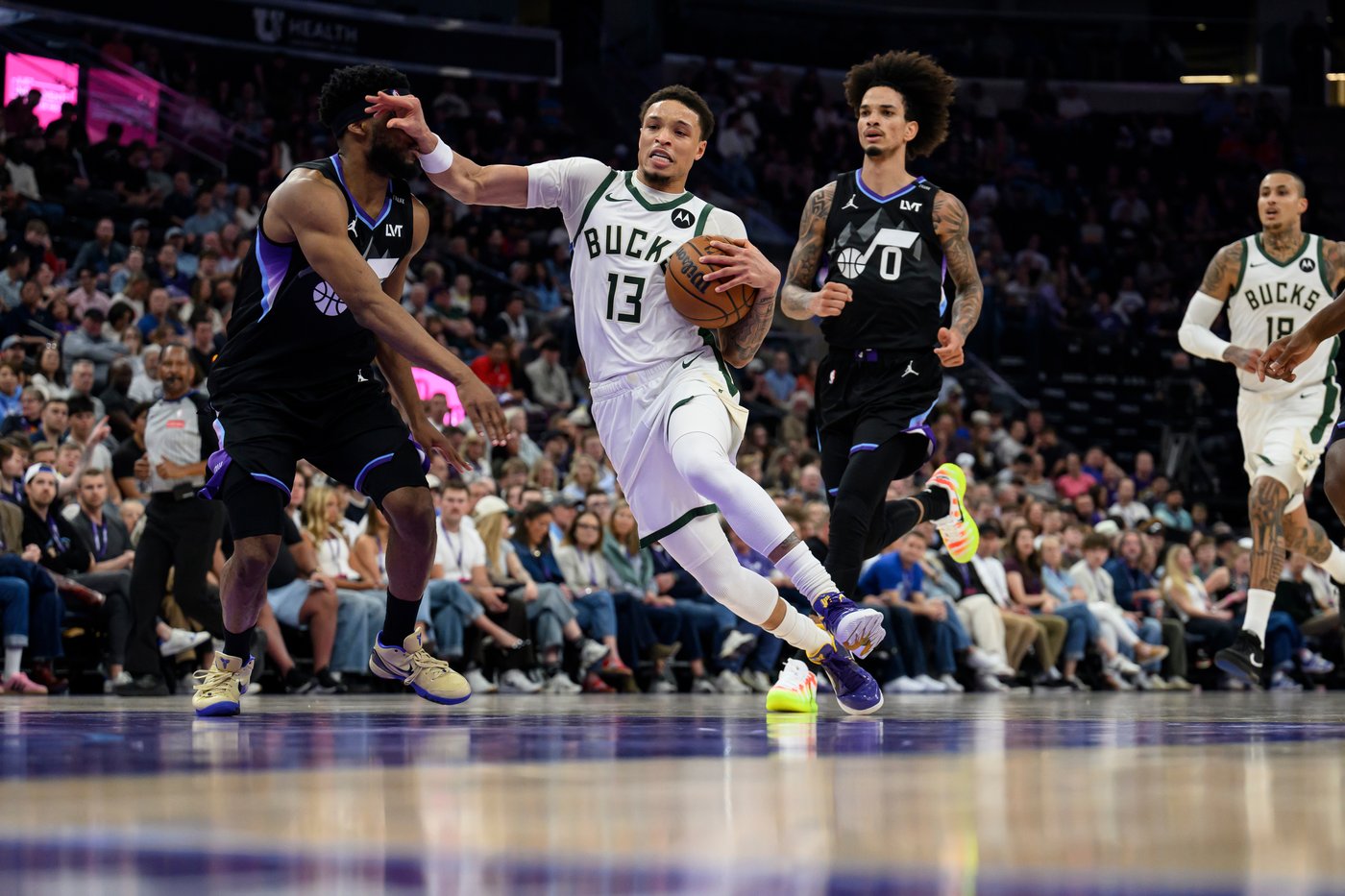 Ace Bailey has 7 3-pointers as Jazz crush Bucks 128-96 to snap 4-game losing streak | iNFOnews.ca