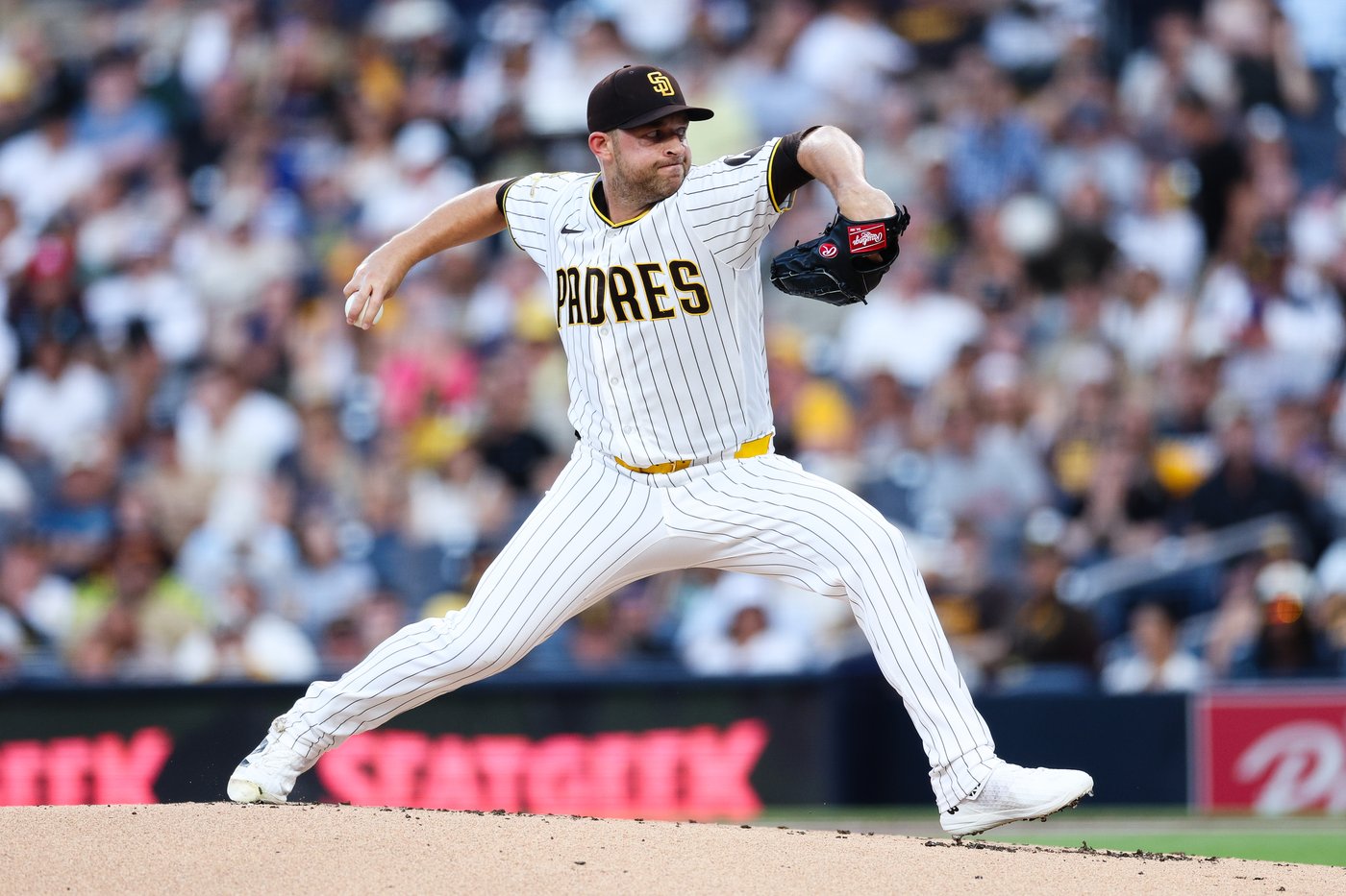 Oneil Cruz homers off Mason Miller in 9th, sending Pirates to a 1-0 win over Padres | iNFOnews.ca