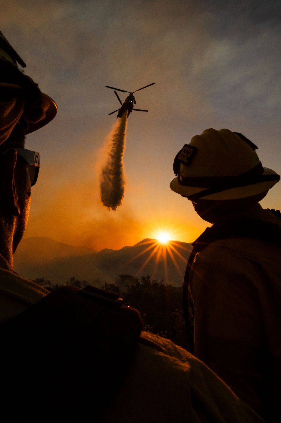 See the world in vertical: Top photos by AP photojournalists | iNFOnews.ca