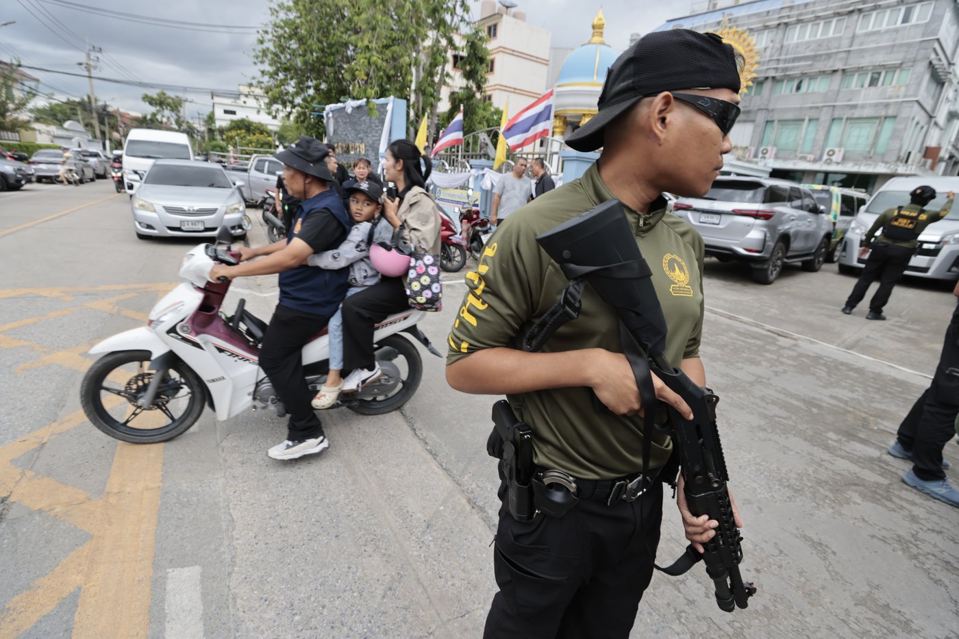 Police respond to a school shooting in Thailand, in photos | iNFOnews.ca
