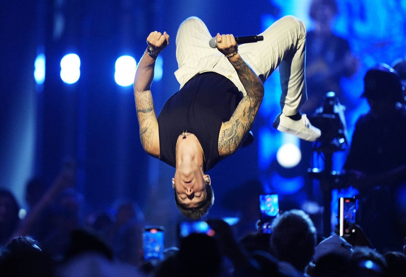 Sarah McLachlan, Allison Russell to toast Joni Mitchell at the Junos | iNFOnews.ca