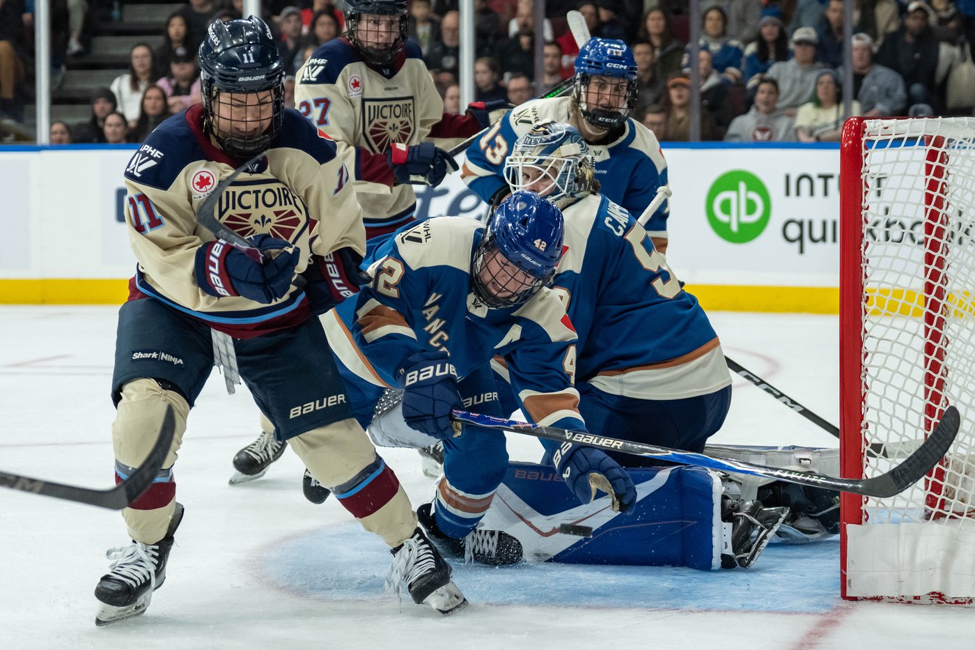 Vancouver Goldeneyes hold on for 4-3 win over Montreal Victoire | iNFOnews.ca
